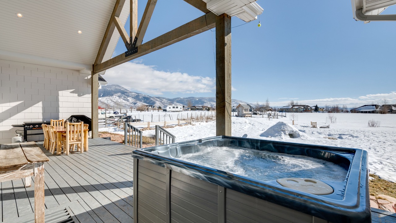 Photo of Outdoor in Oakley