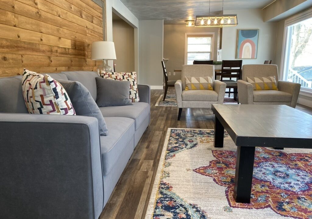 Photo of Livingroom in University District