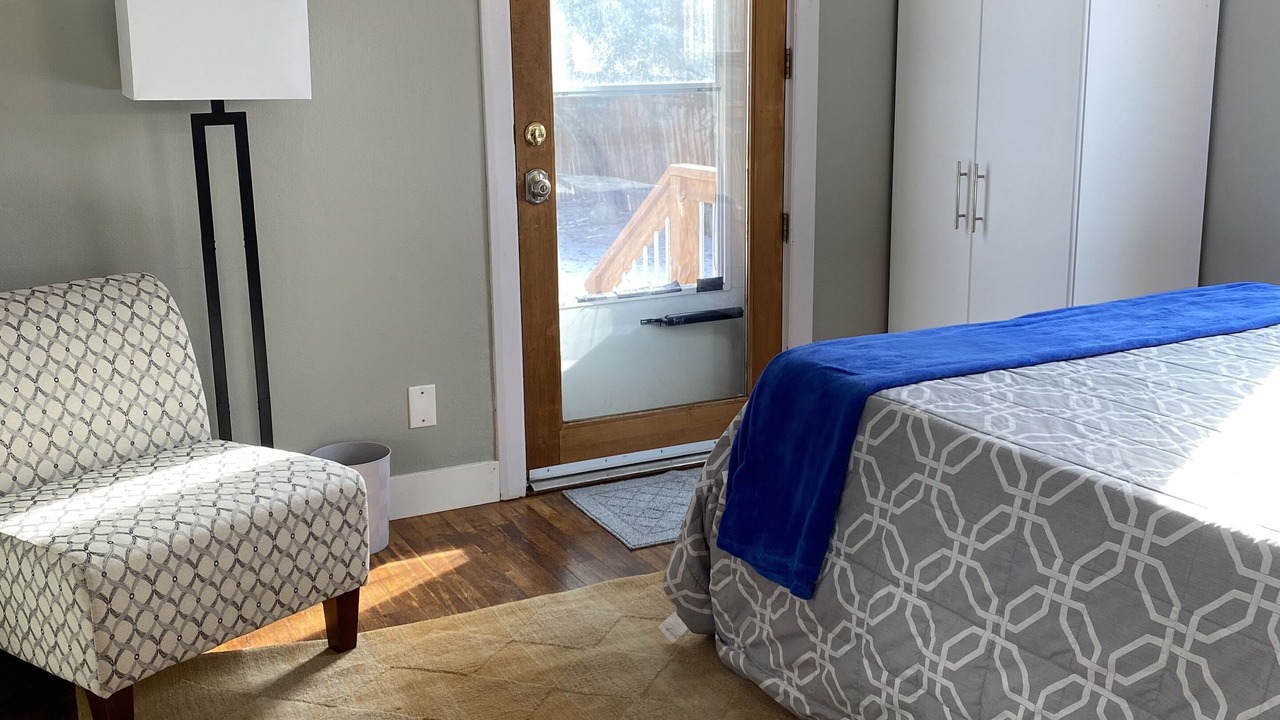 Photo of Bedroom in University District