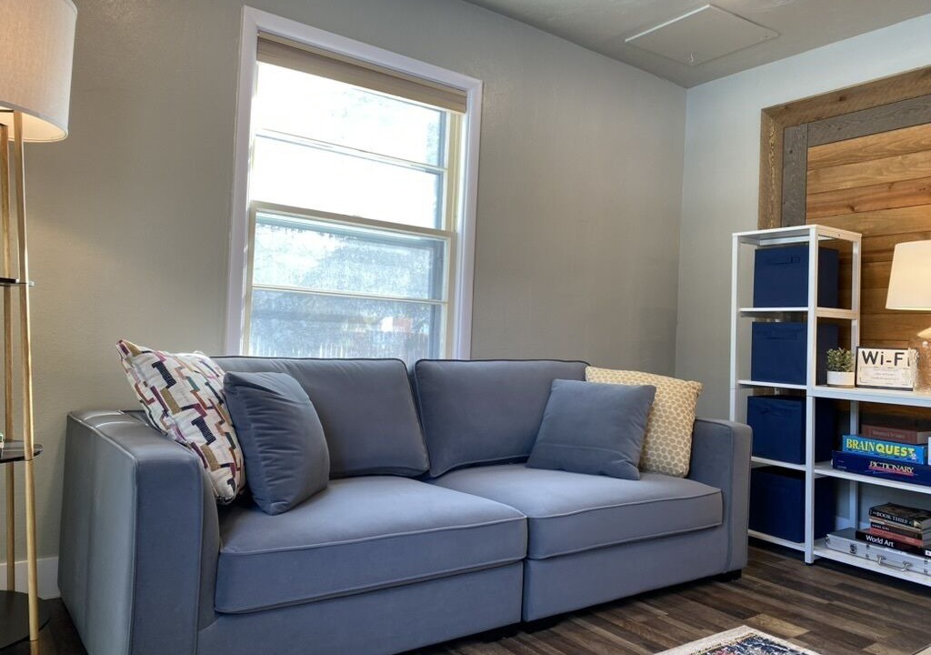 Photo of Livingroom in University District