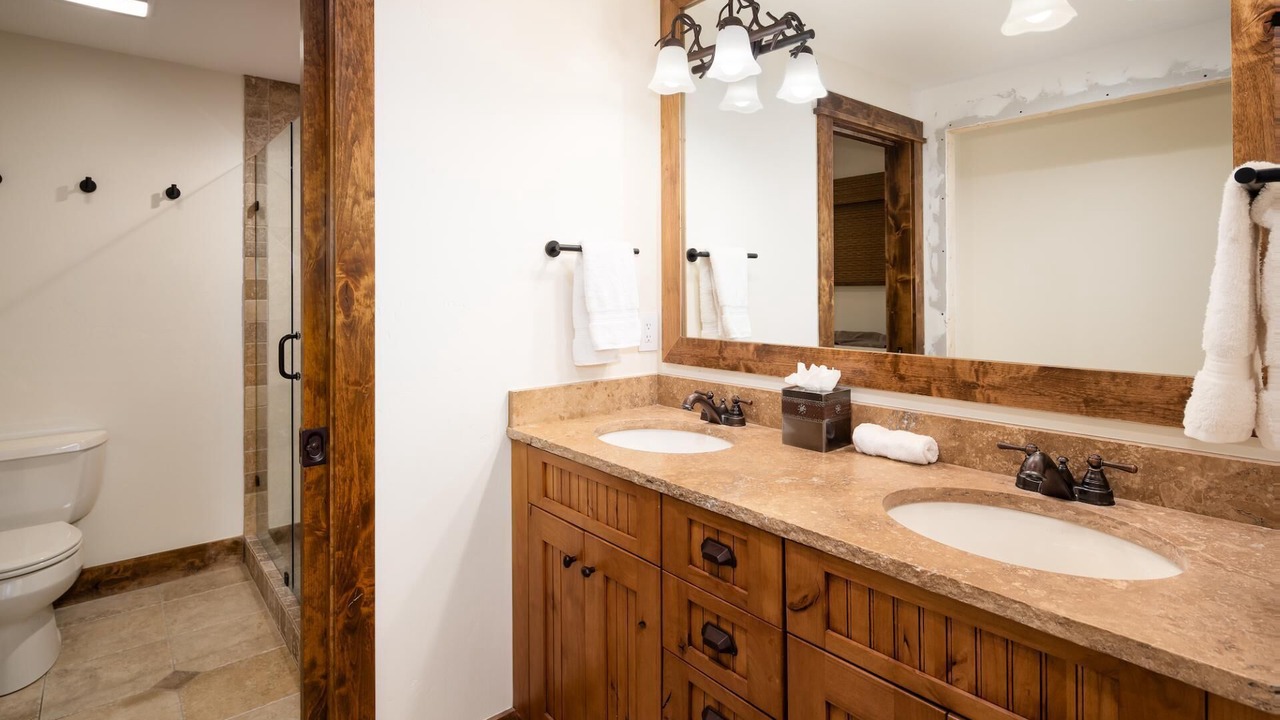 Photo of Bathroom in Powder Ridge