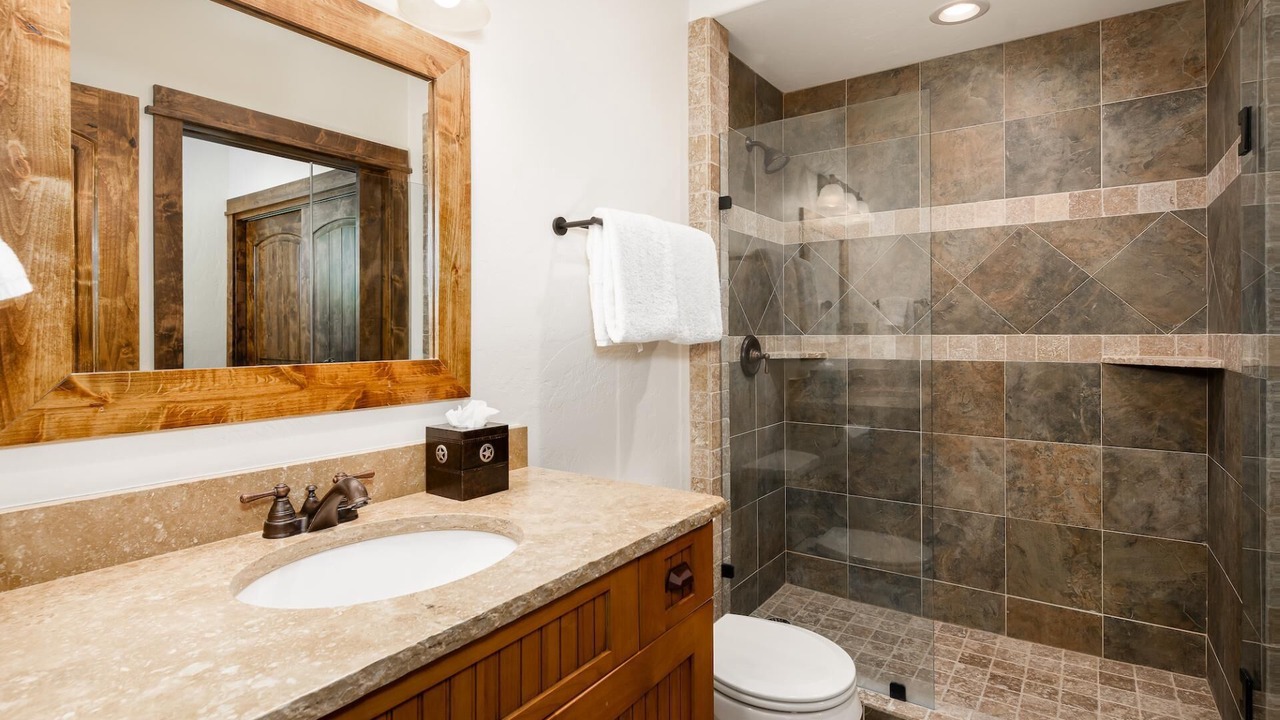 Photo of Bathroom in Powder Ridge