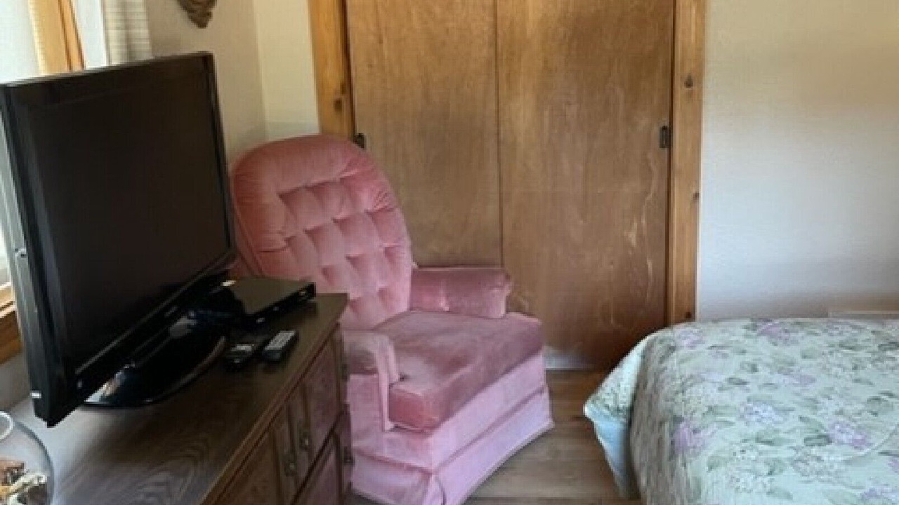 Photo of Bedroom in Condon