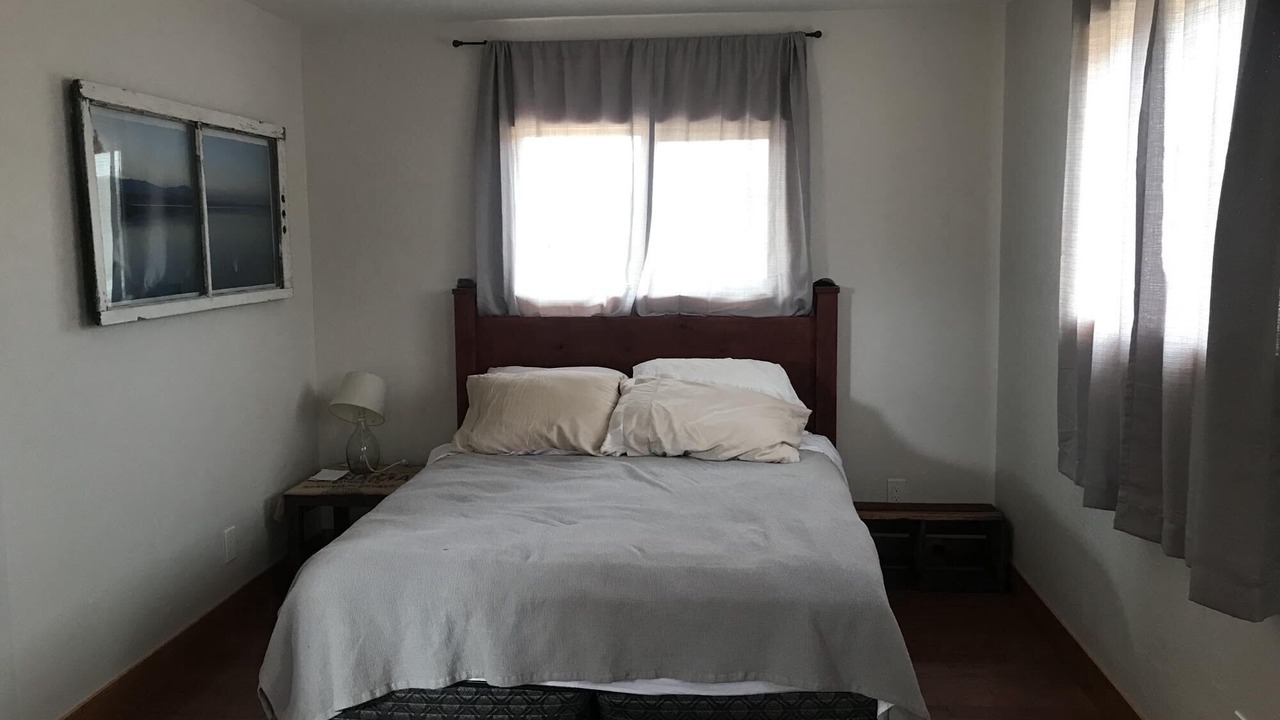 Photo of Bedroom in Lincoln County