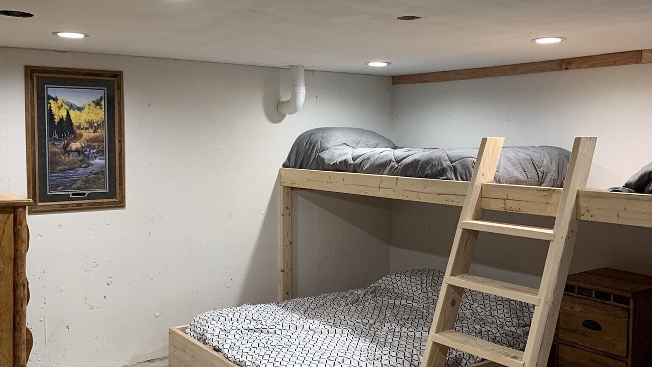 Photo of Bedroom in Golden Valley County