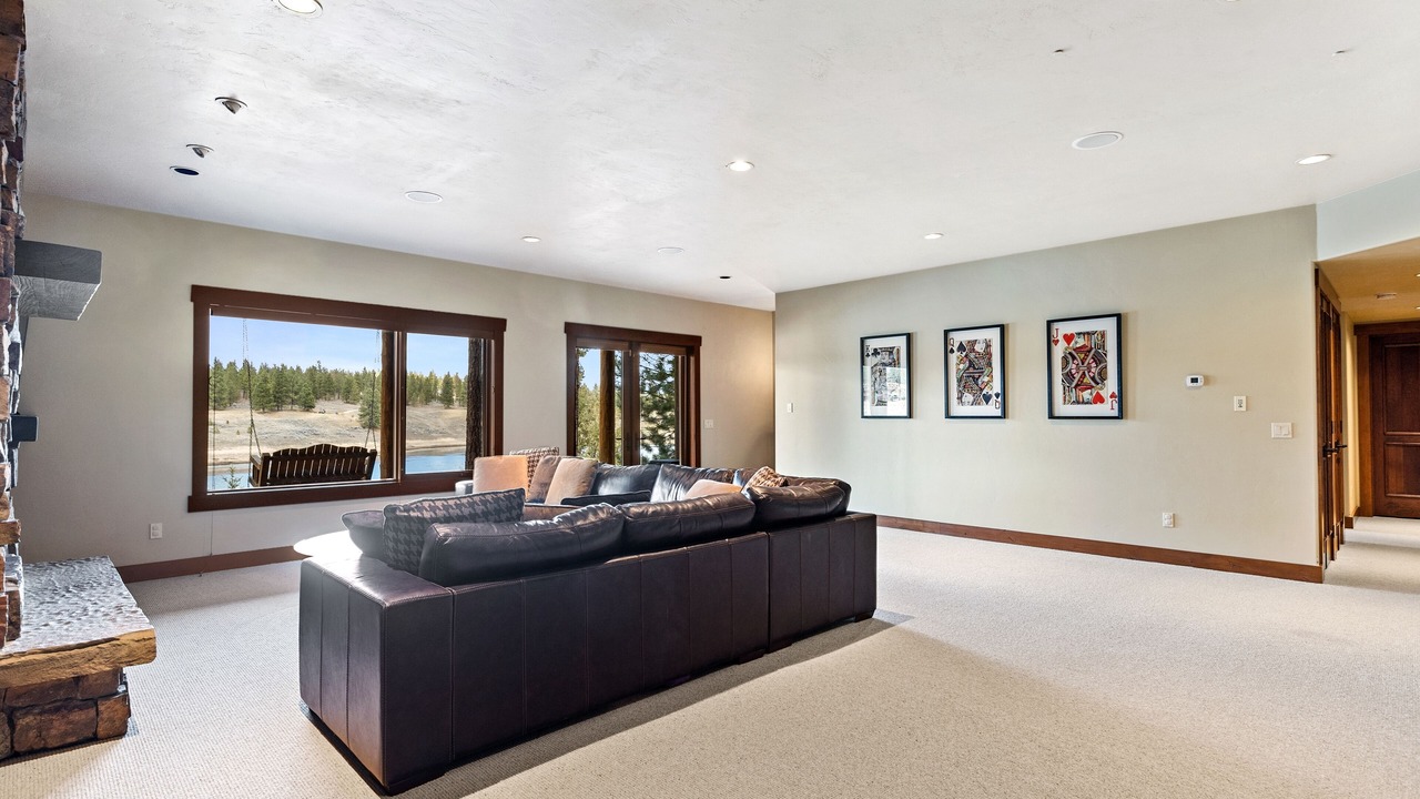 Photo of Bedroom in Eureka