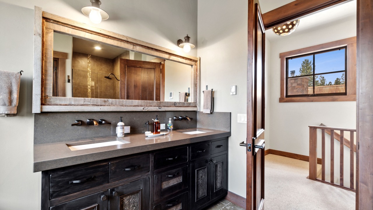 Photo of Bathroom in Eureka