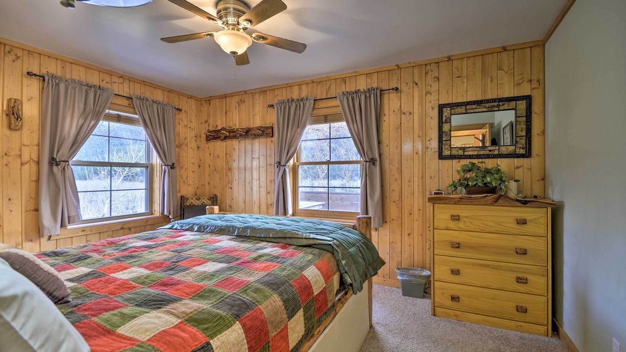 Photo of Bedroom in McLeod