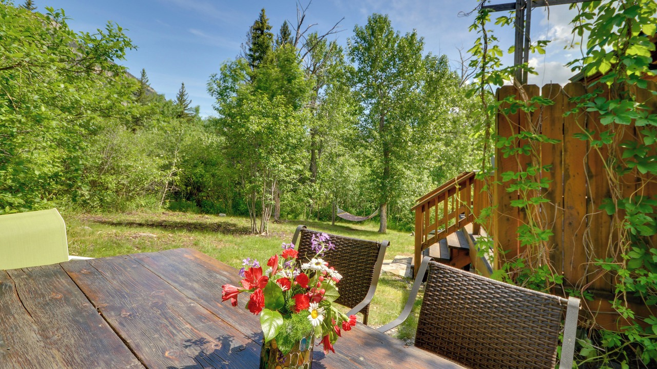 Photo of Outdoor in McLeod