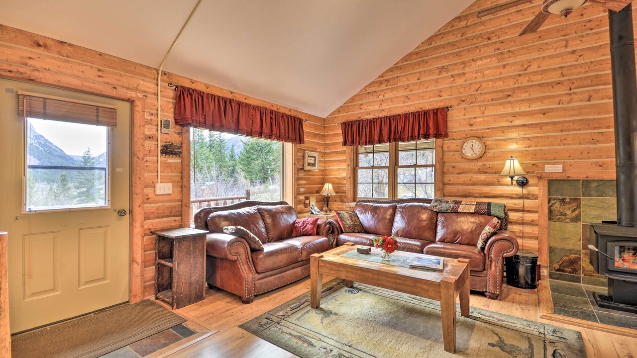 Photo of Livingroom in McLeod