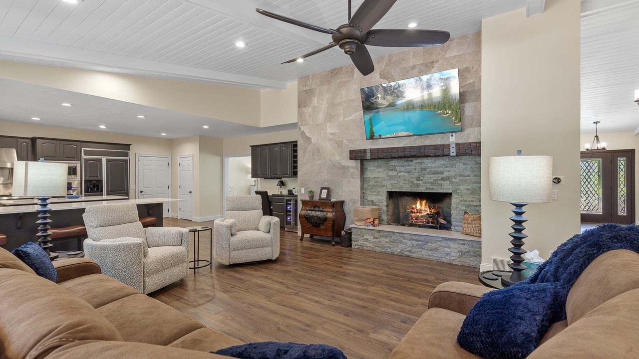 Photo of Livingroom in Hayden Lake