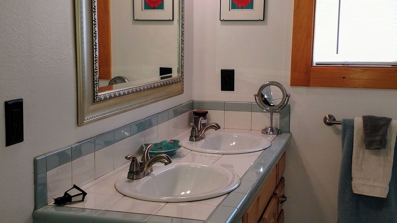 Photo of Bathroom in Greenough