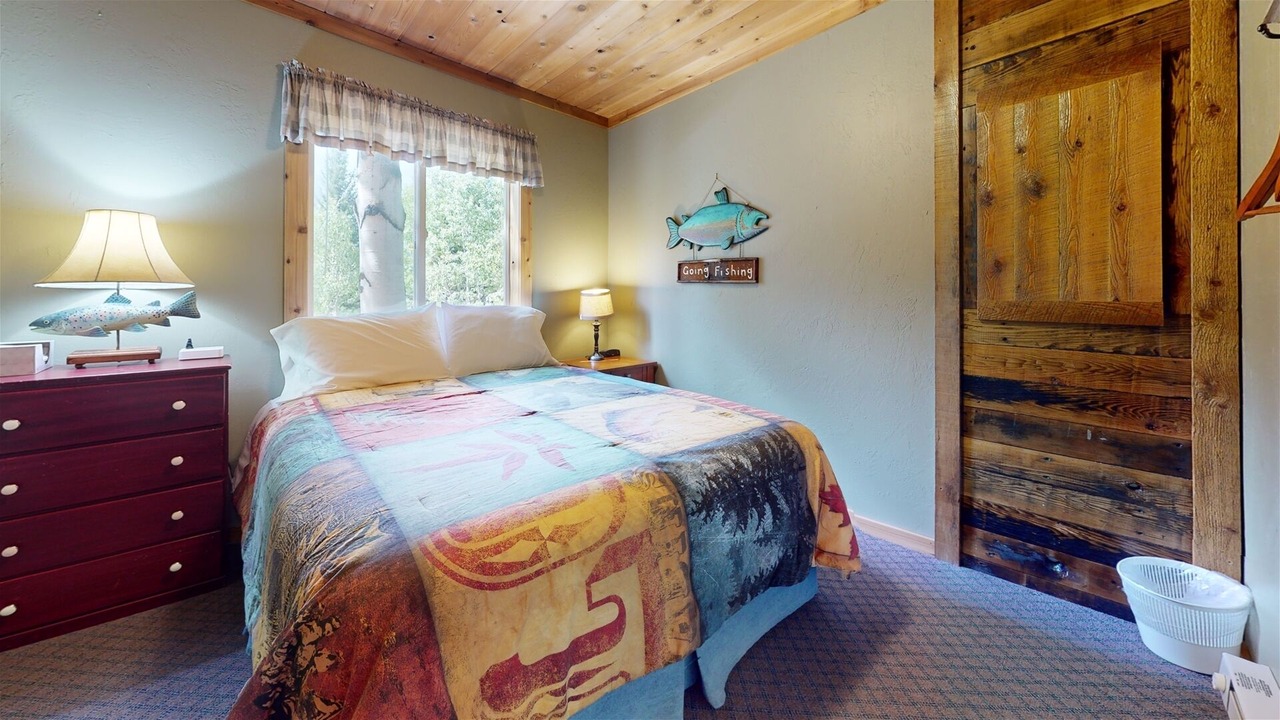 Photo of Bedroom in Lazy Acres