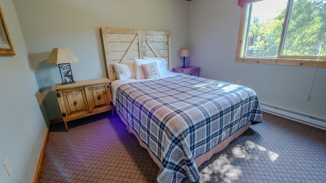 Photo of Bedroom in Lazy Acres
