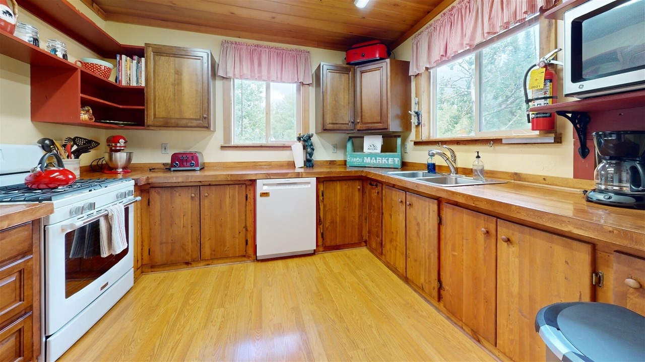 Photo of Kitchen in Lazy Acres