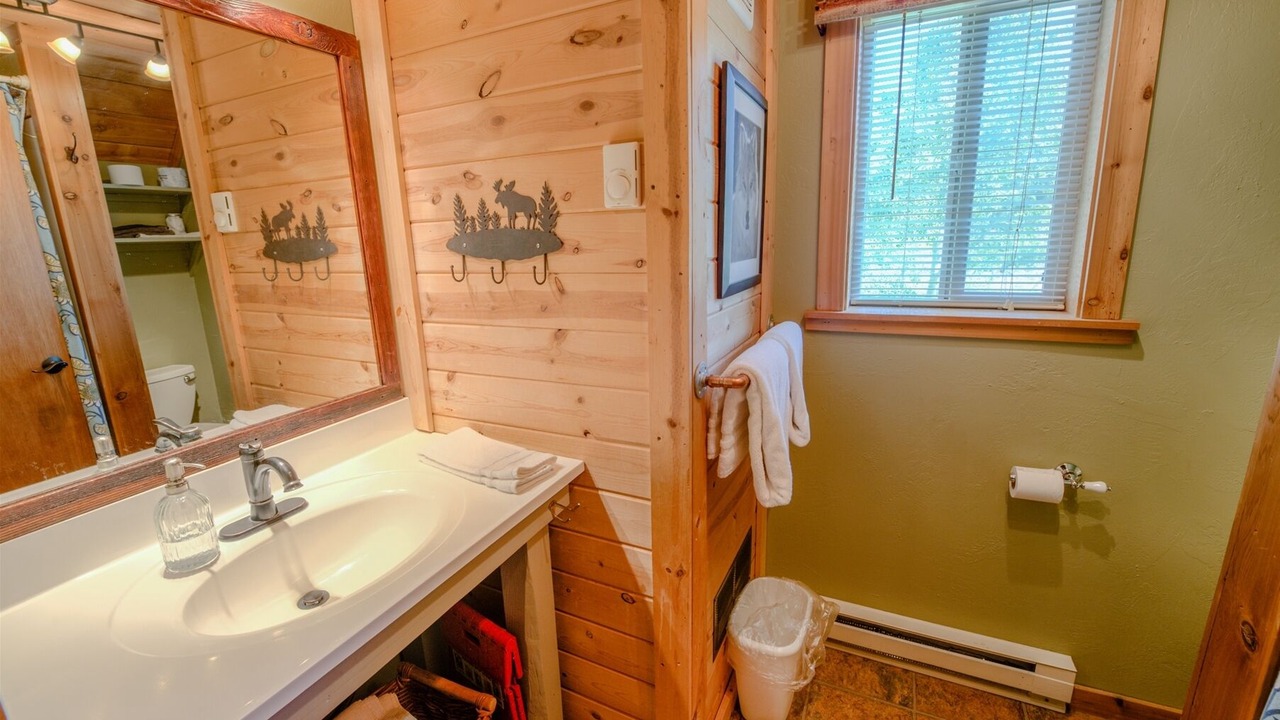 Photo of Bathroom in Lazy Acres