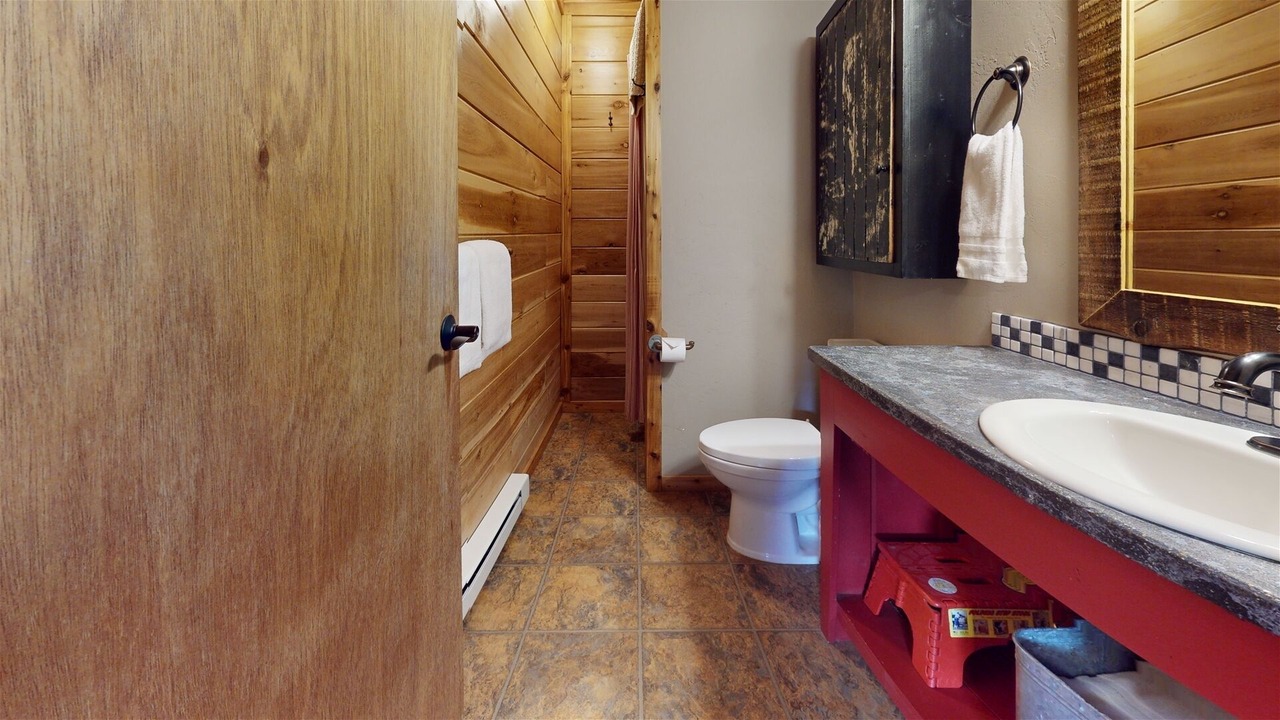 Photo of Bathroom in Lazy Acres