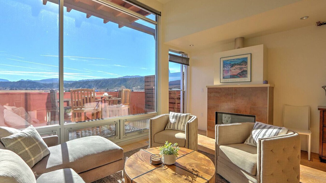 Photo of Livingroom in Dolores Lofts