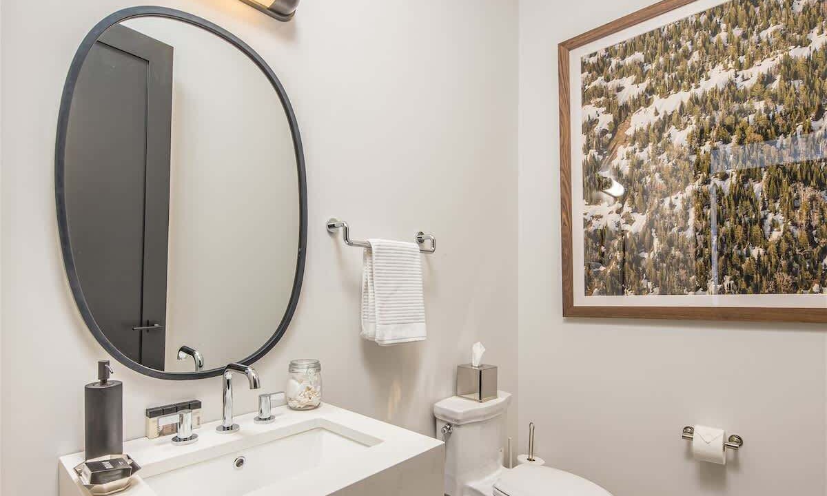 Photo of Bathroom in Big Sky