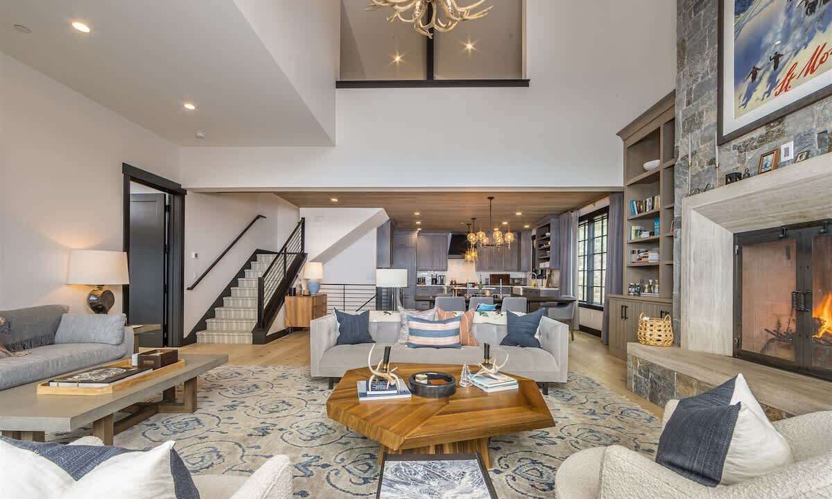 Photo of Livingroom in Big Sky