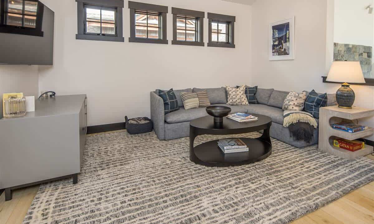 Photo of Livingroom in Big Sky