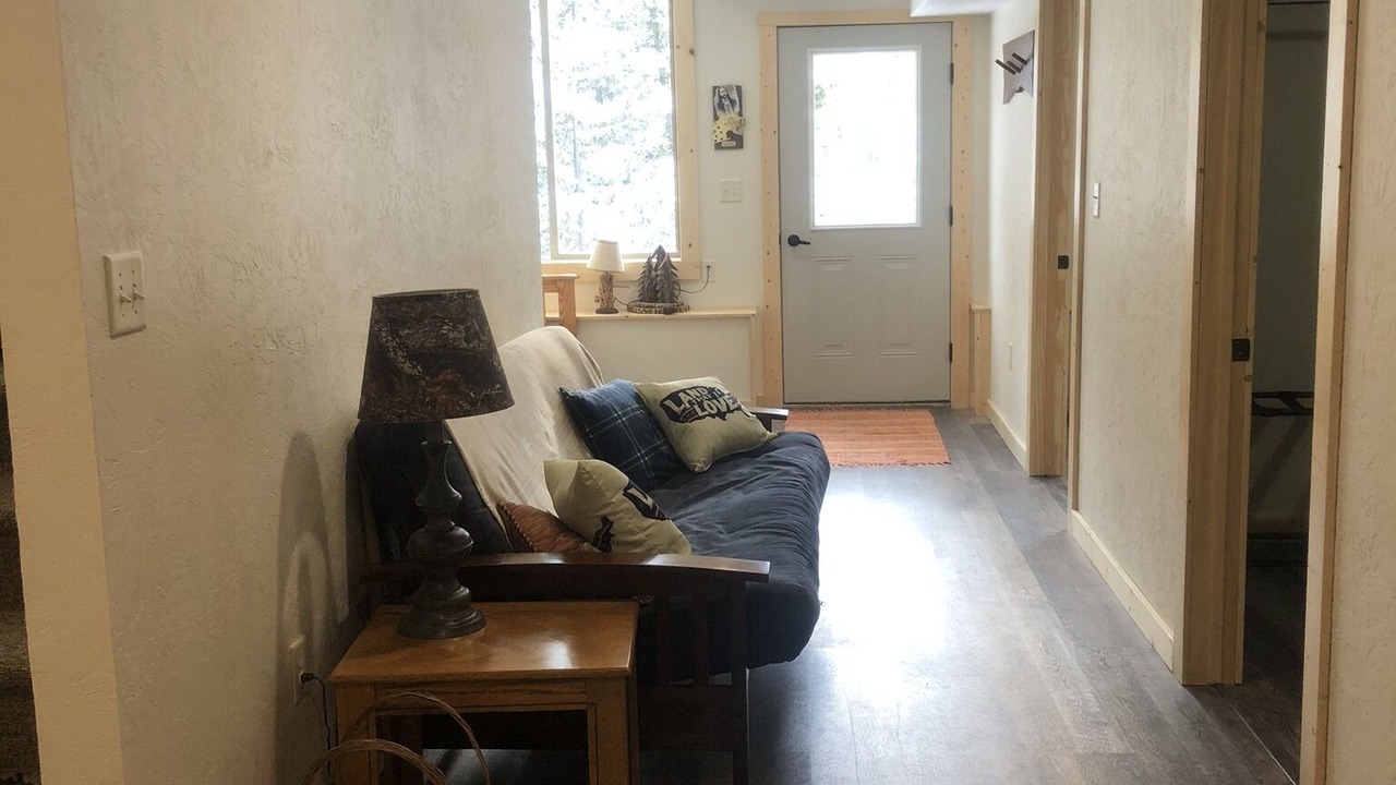 Photo of Livingroom in White Sulphur Springs