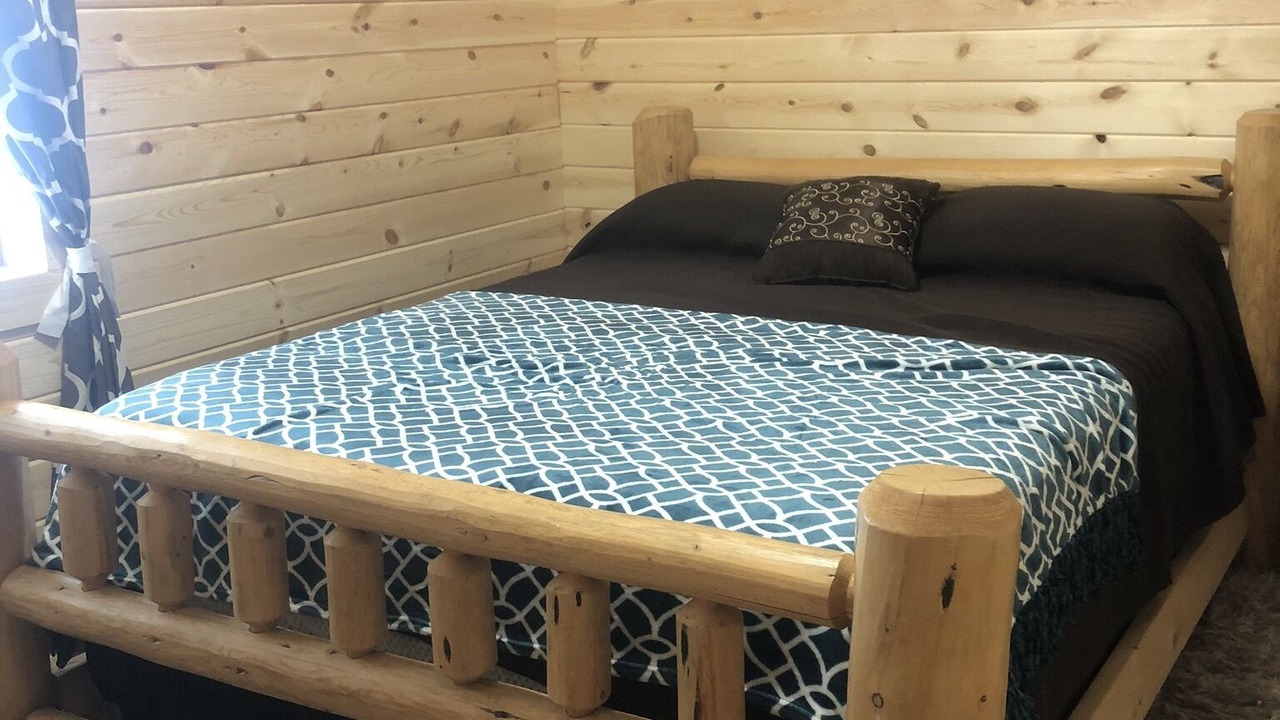 Photo of Bedroom in White Sulphur Springs