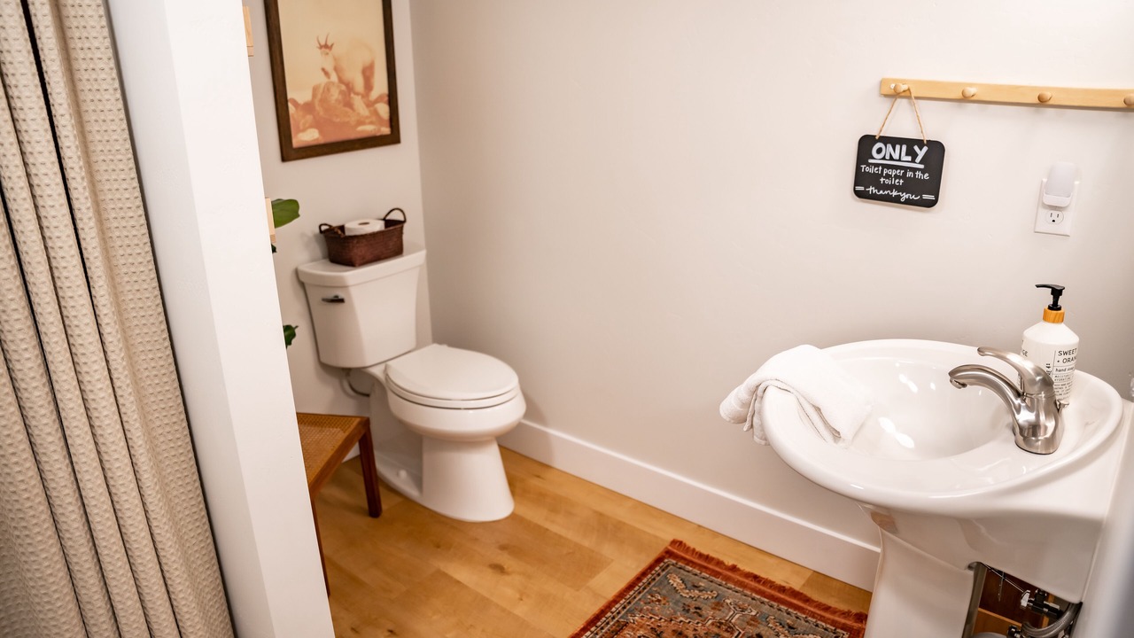 Photo of Bathroom in Franklin to the Fort