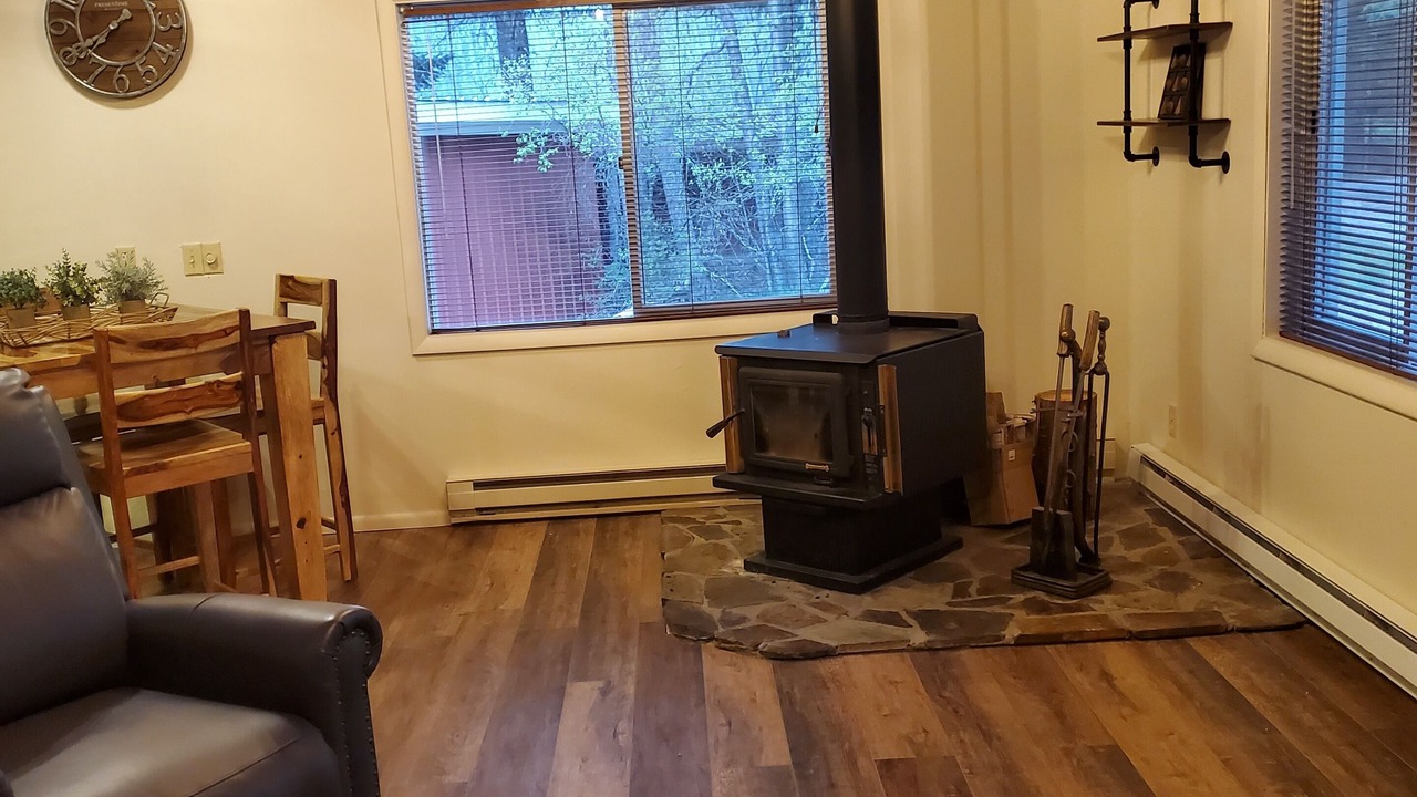 Photo of Others in Eureka