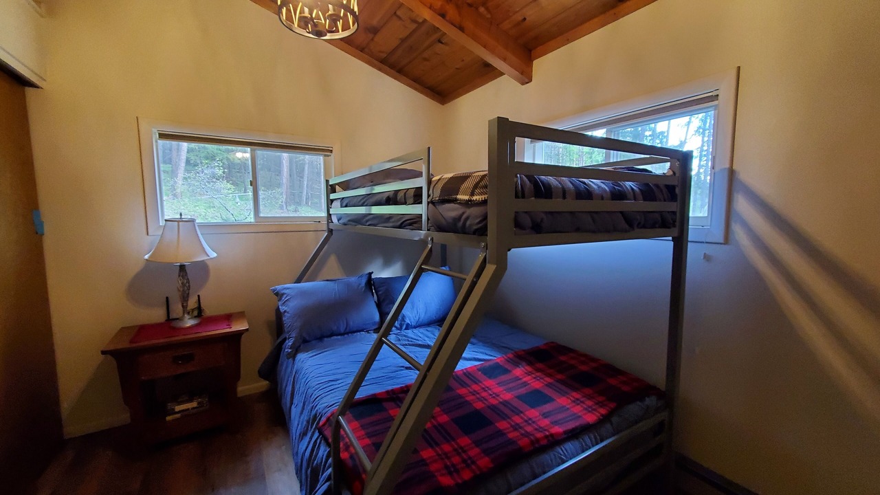 Photo of Bedroom in Eureka