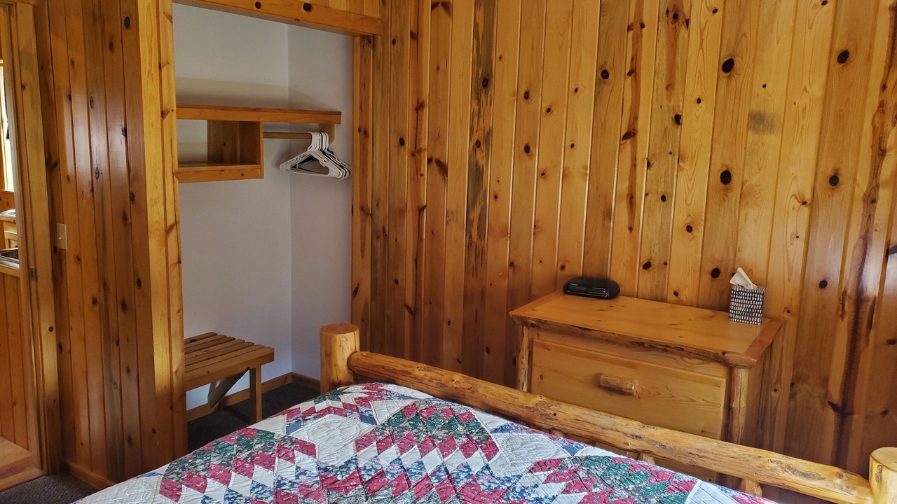 Photo of Bedroom in Clinton