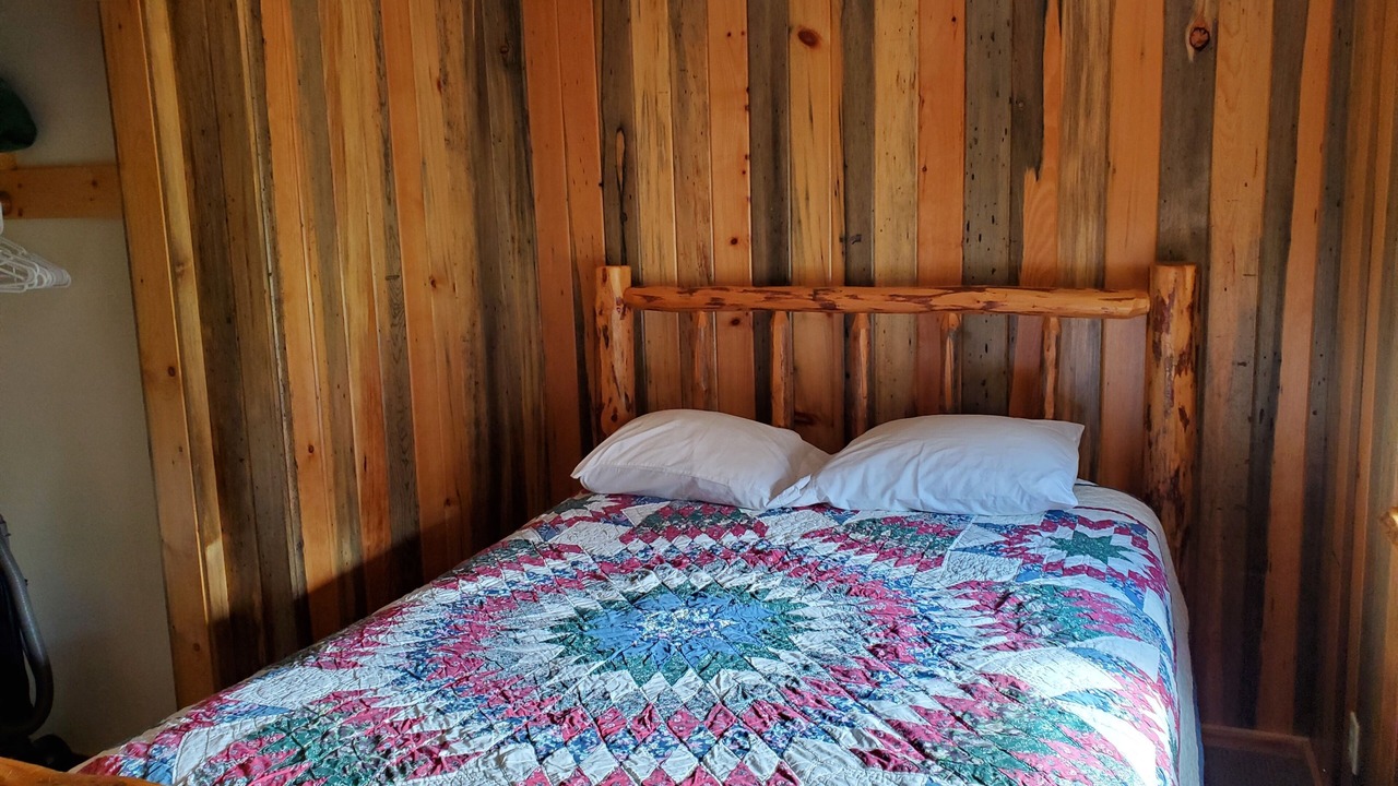 Photo of Bedroom in Clinton
