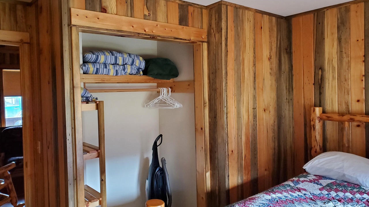 Photo of Bedroom in Clinton
