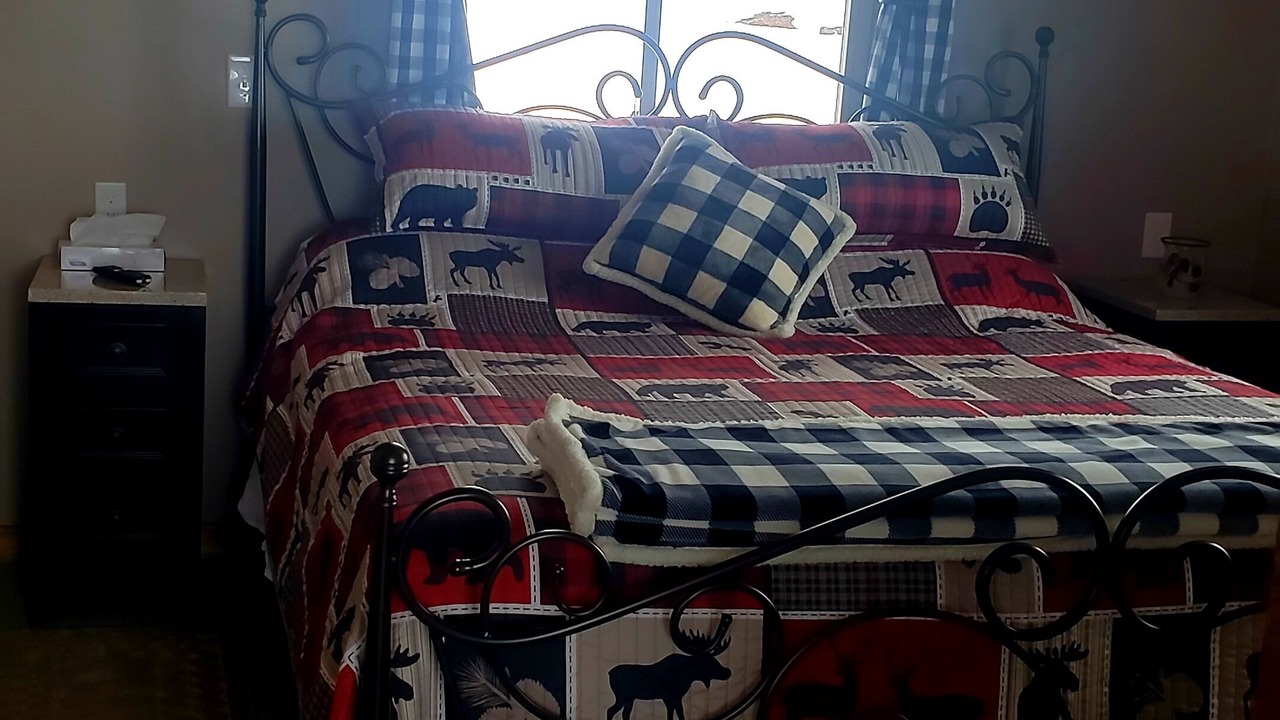 Photo of Bedroom in White Sulphur Springs