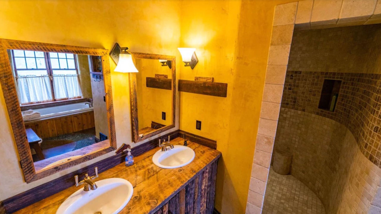 Photo of Bathroom in Cameron