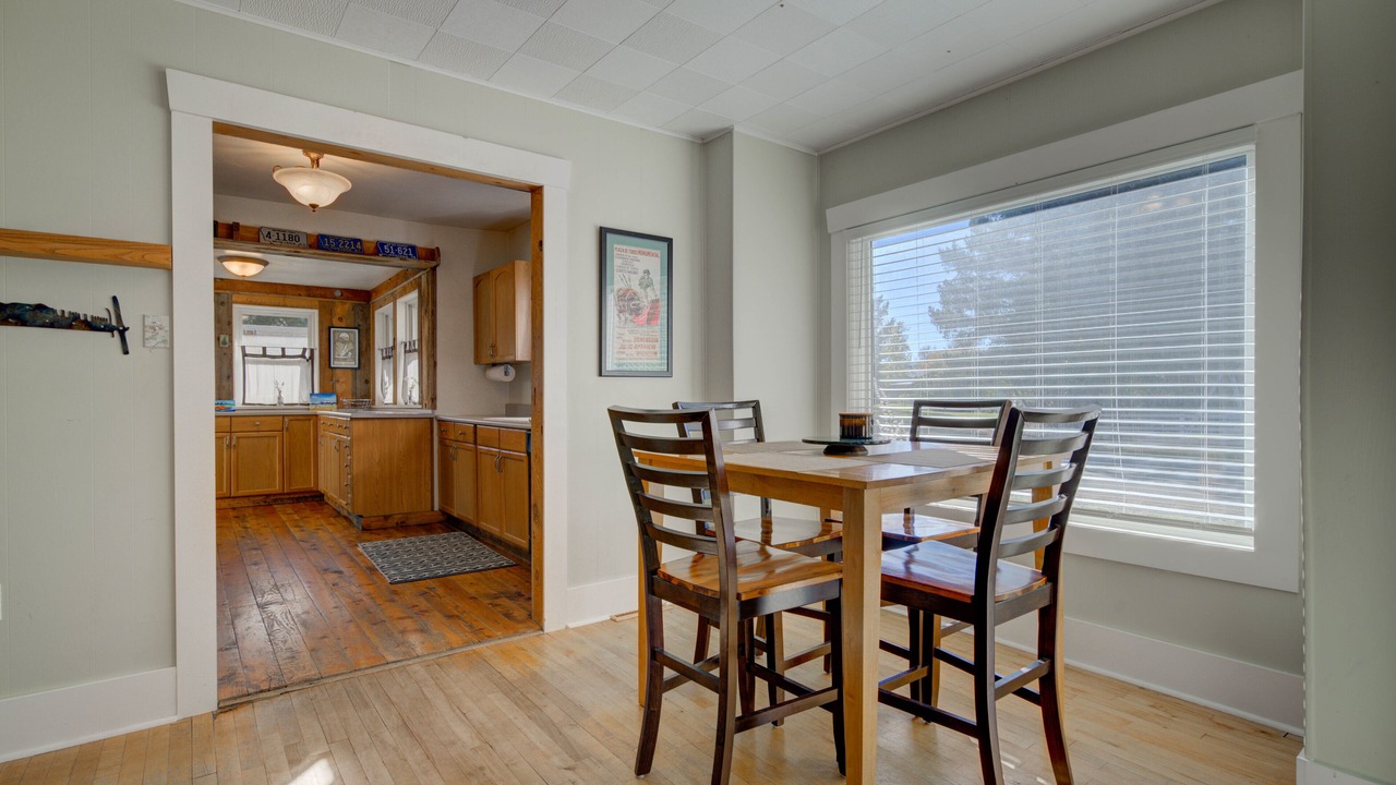 Photo of Others in Ennis