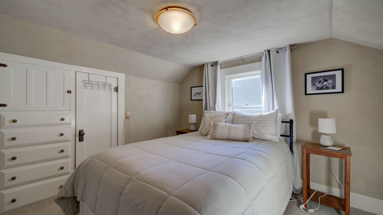 Photo of Bedroom in Ennis