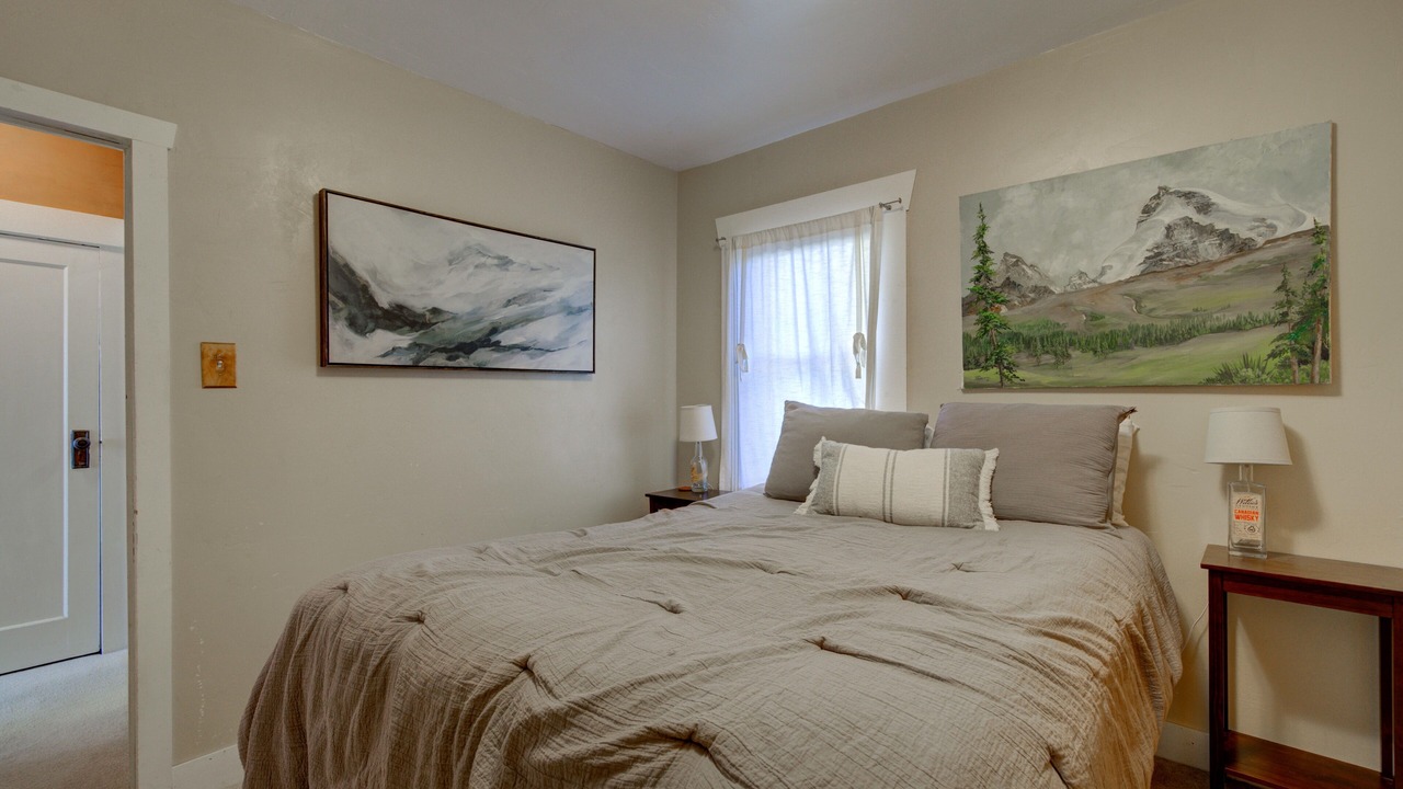 Photo of Bedroom in Ennis