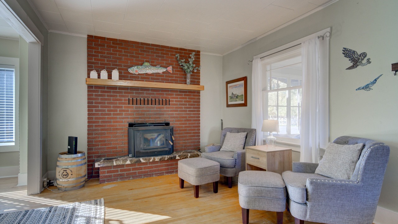 Photo of Others in Ennis