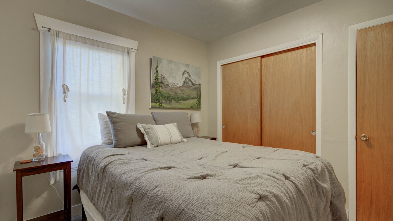 Photo of Bedroom in Ennis