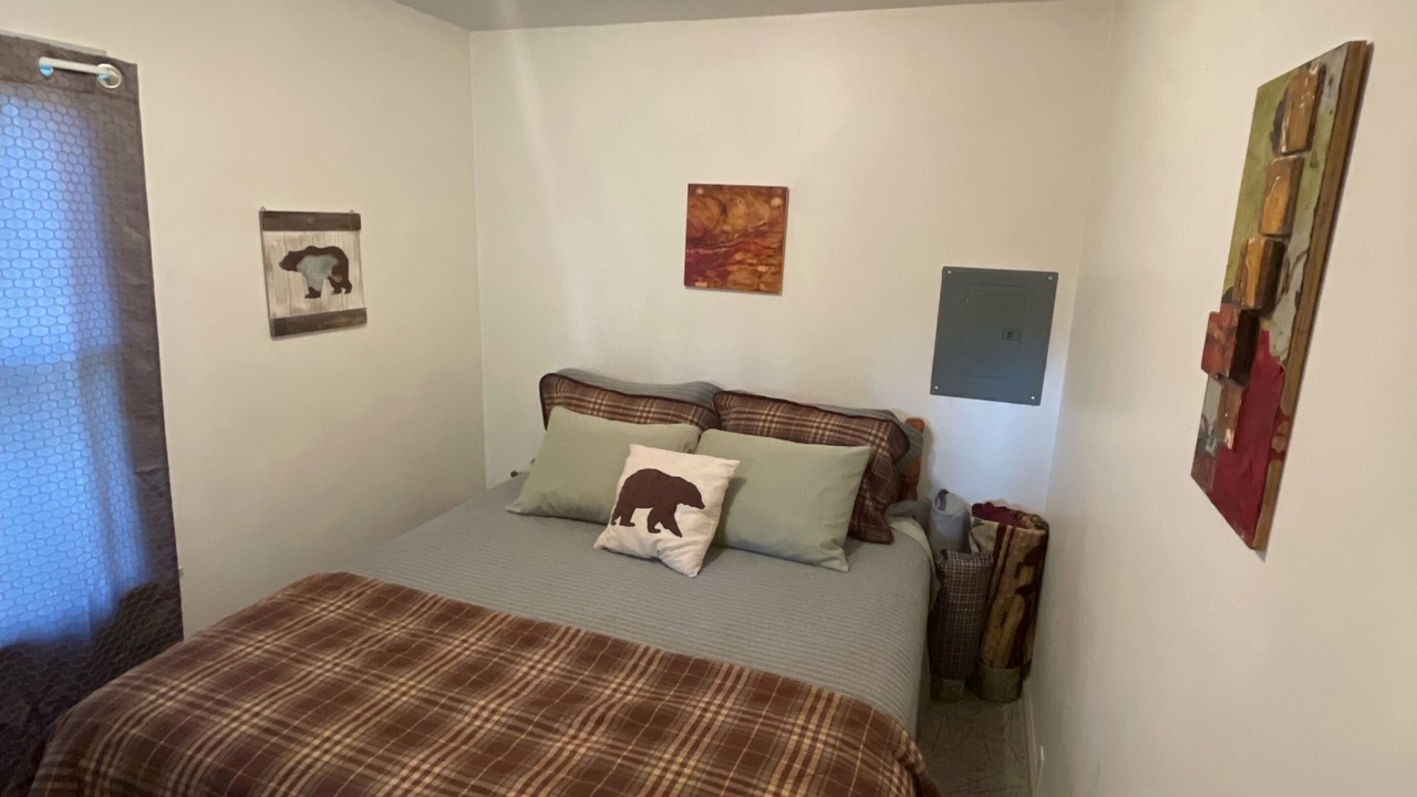 Photo of Bedroom in Plains