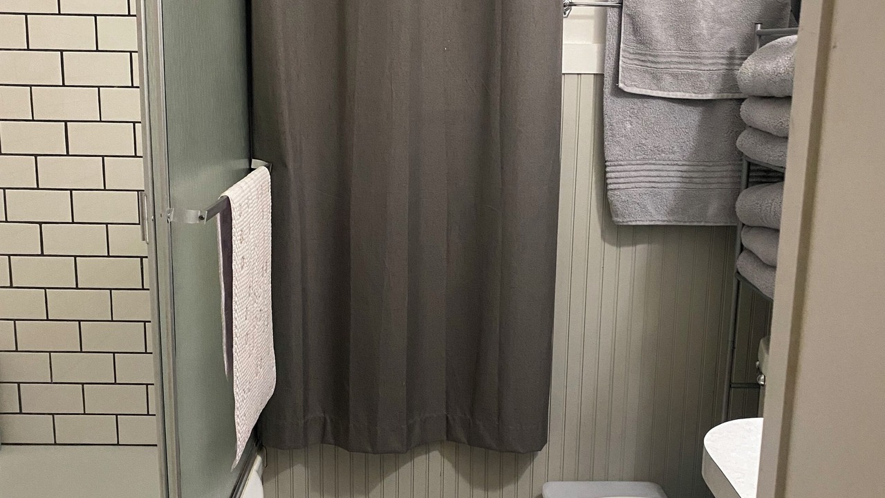 Photo of Bathroom in Plains