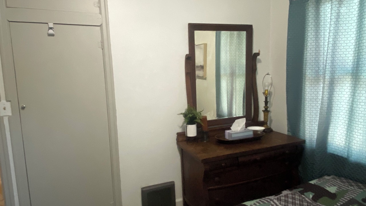 Photo of Bedroom in Plains