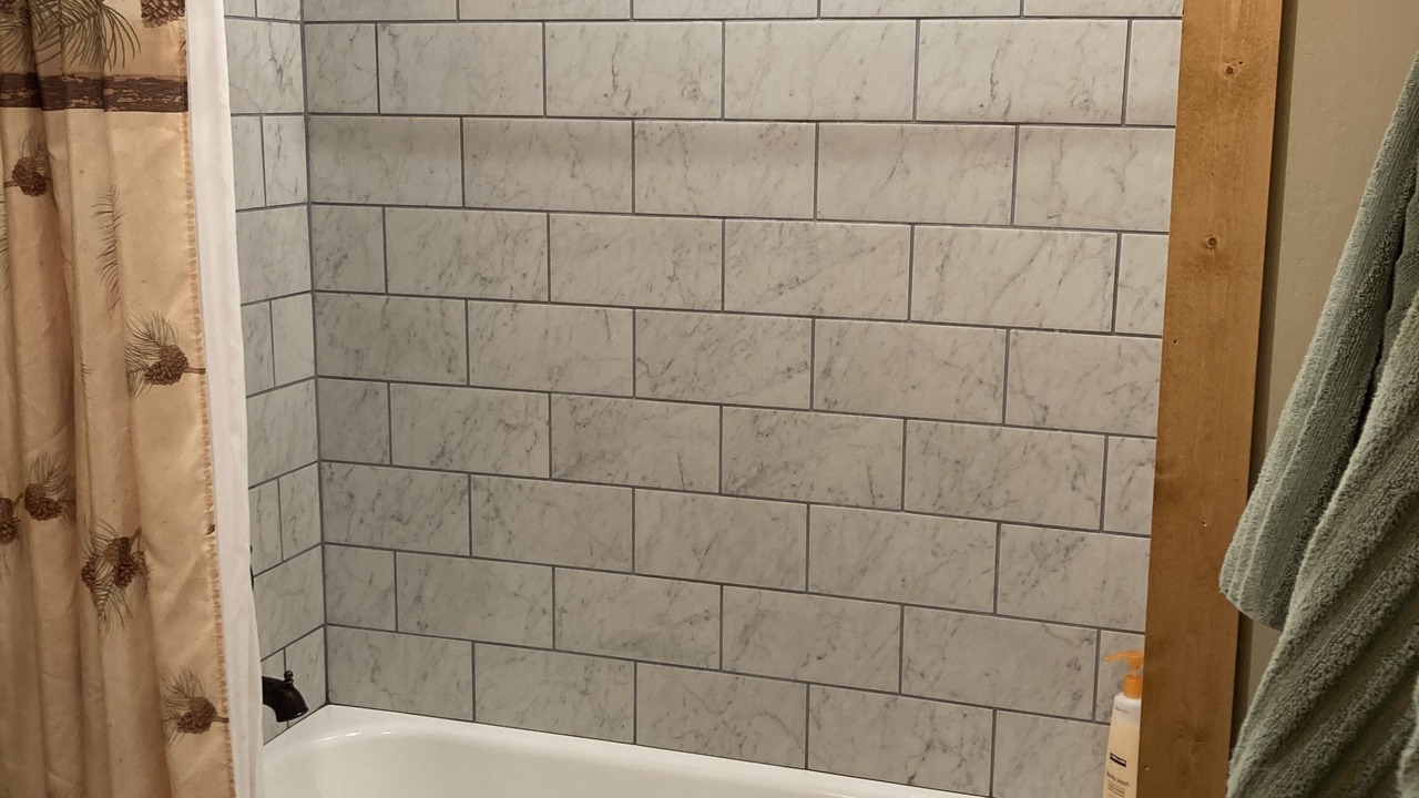 Photo of Bathroom in Island Park