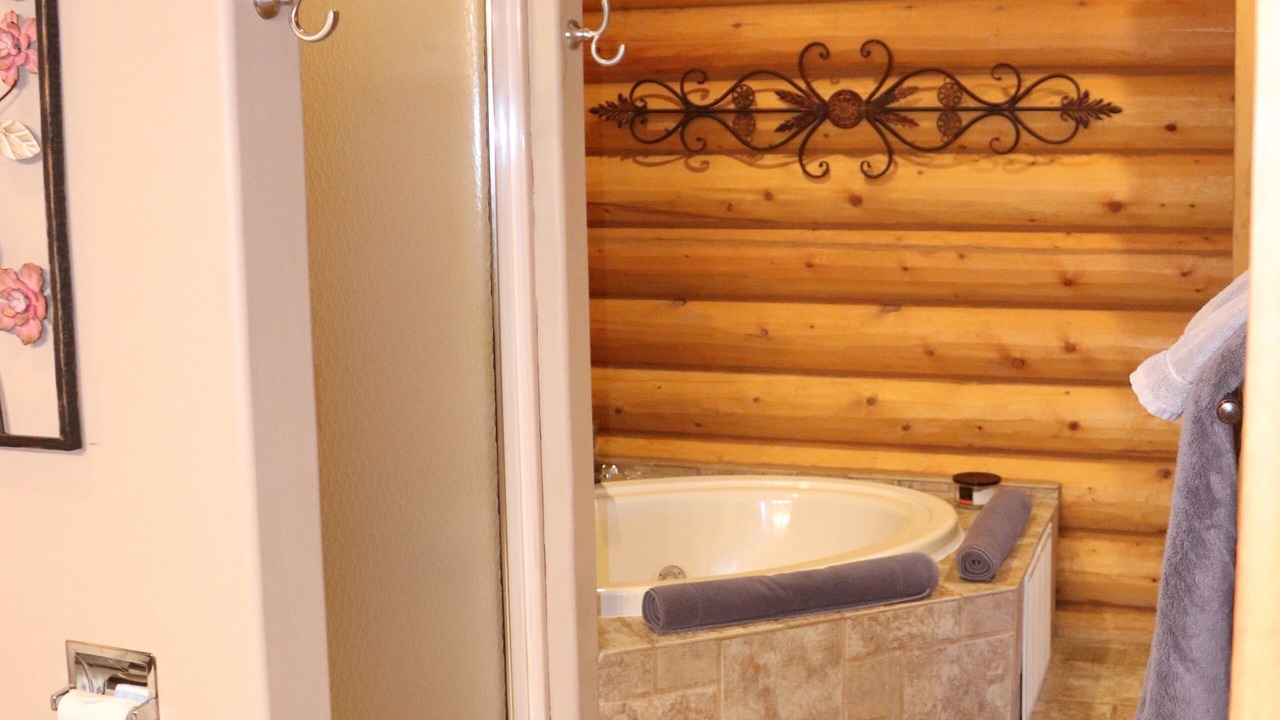 Photo of Bathroom in Red Lodge