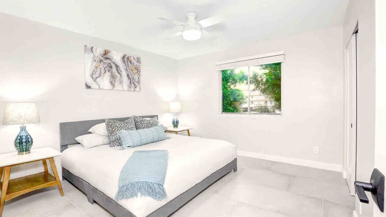 Photo of Bedroom in Entertainment District