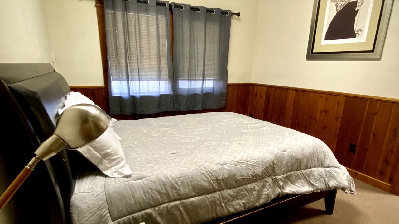 Photo of Bedroom in Darby