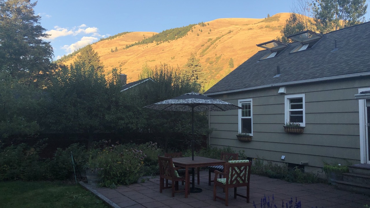 Photo of Outdoor in Lower Rattlesnake
