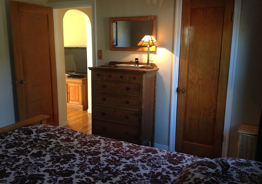 Photo of Bedroom in Lower Rattlesnake