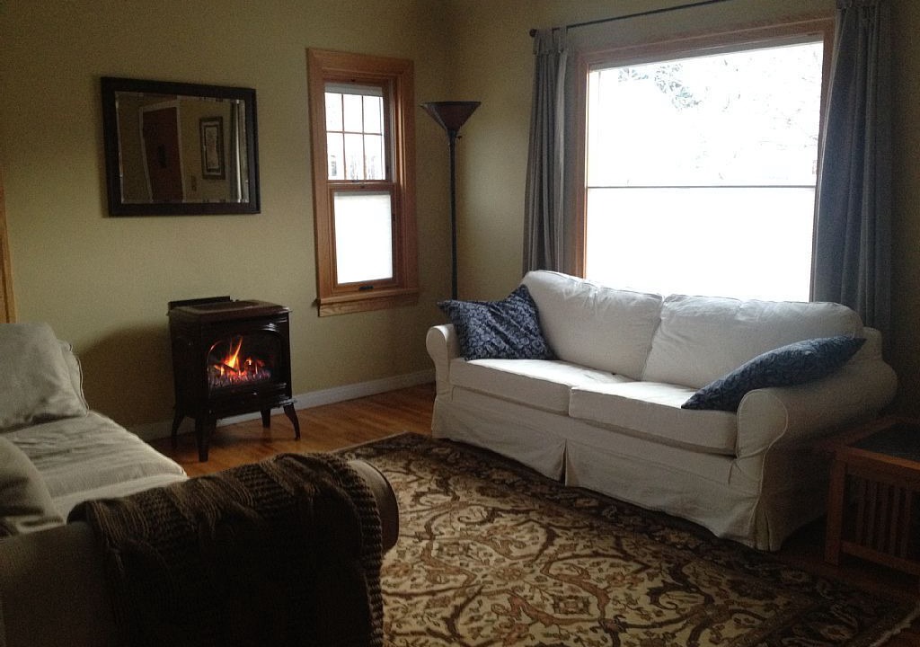 Photo of Livingroom in Lower Rattlesnake
